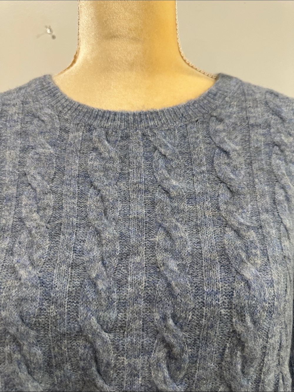 Heathered Wide Sleeve Cable Sweater Size M - Picture 3 of 8